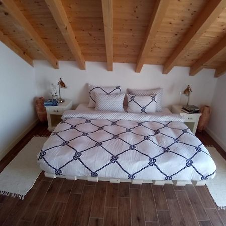 Captain'S Attic Račišće Dış mekan fotoğraf