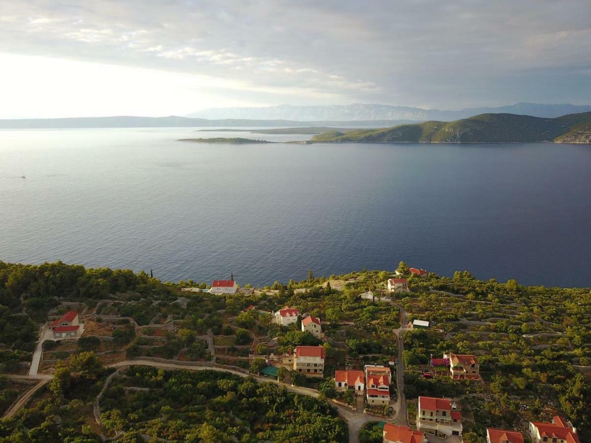 Captain'S Attic Račišće Dış mekan fotoğraf