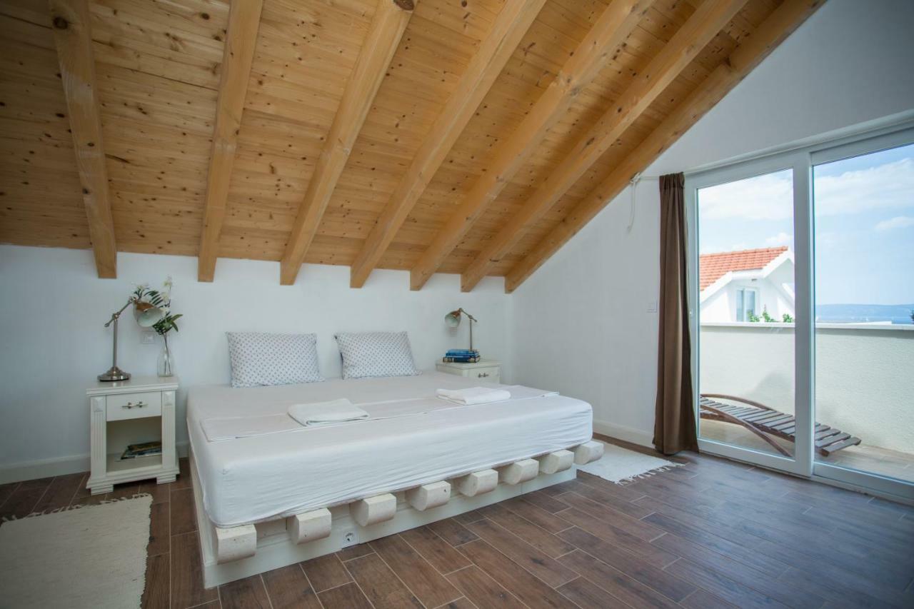 Captain'S Attic Račišće Dış mekan fotoğraf